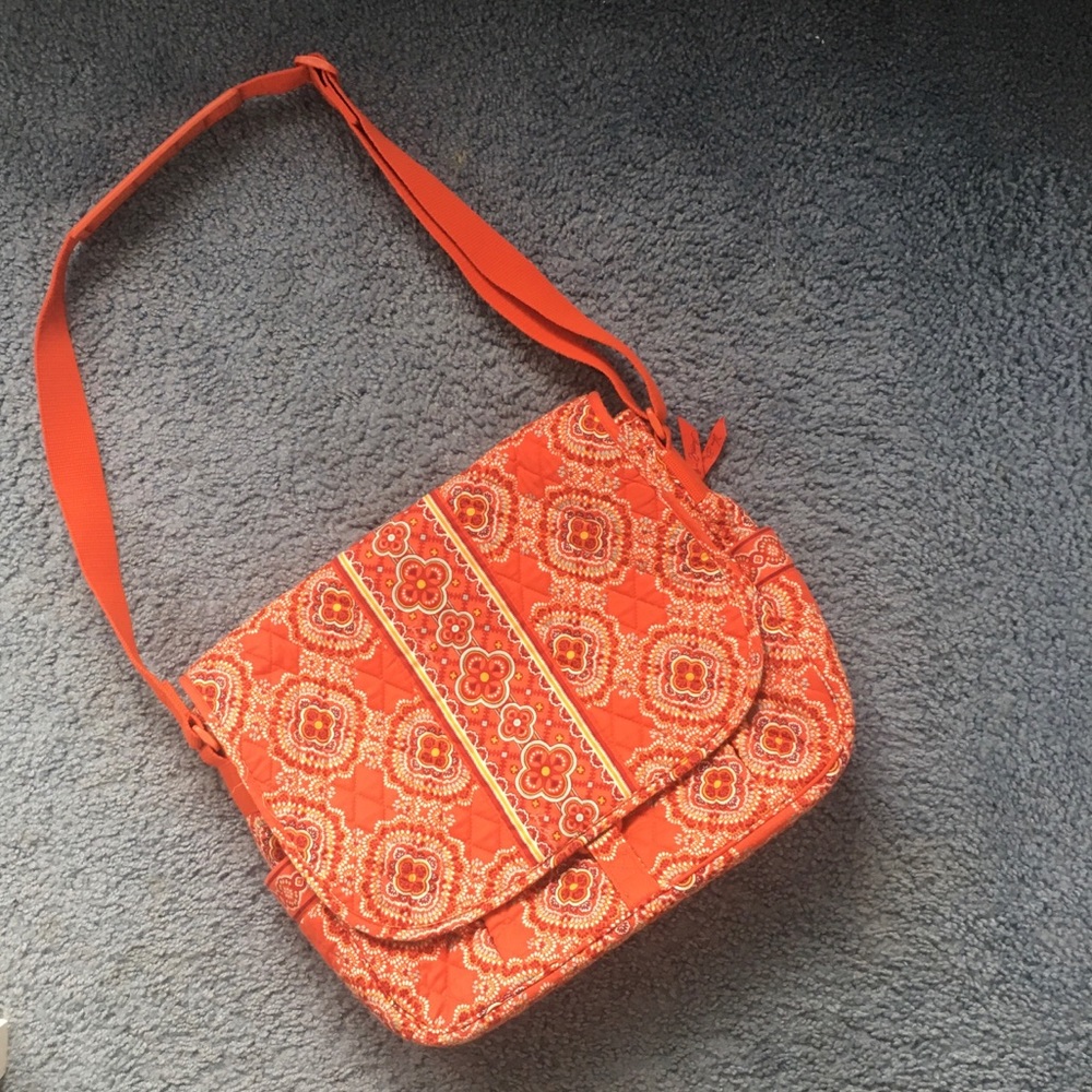 Vera Bradley messenger bag